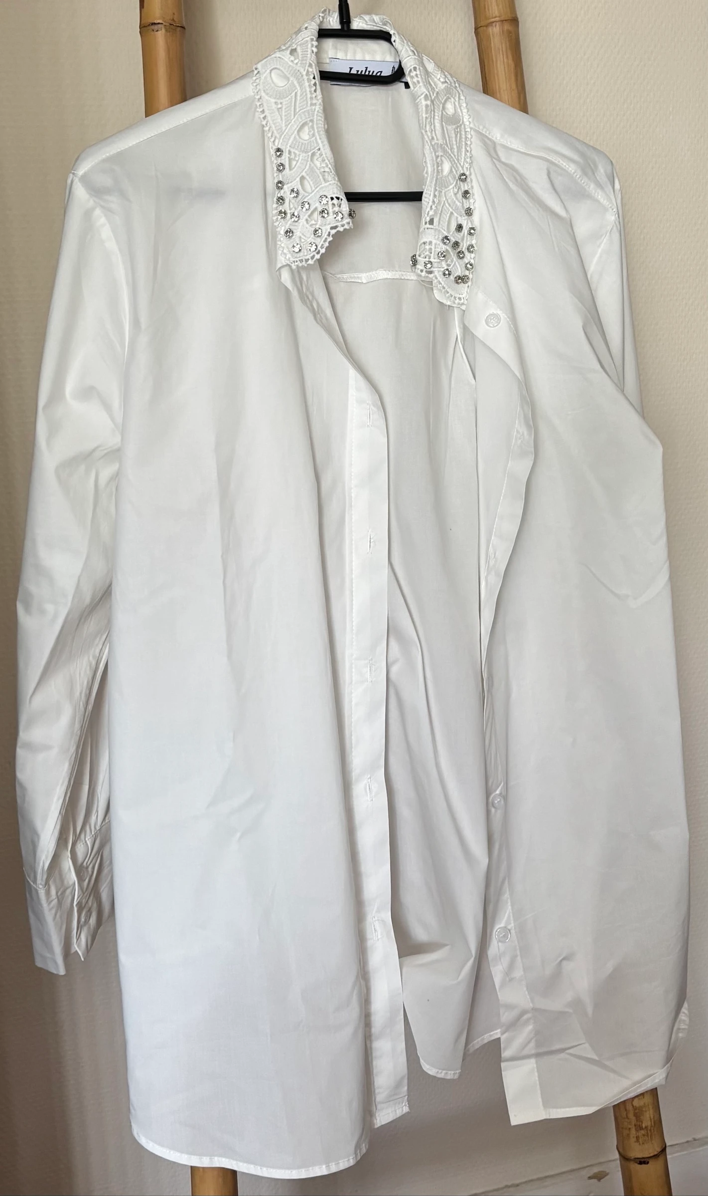 🌸 Elegant white shirt - one size – photo 2